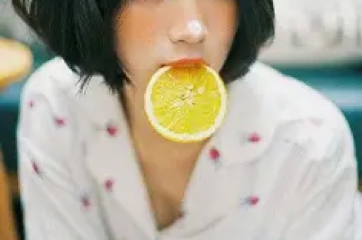 《浪花儿》首映导演独自制作7年：爱不需要坚持