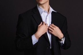 《逐玉》制片人爆料幕后真相张凌赫默默扛下所有骂名
